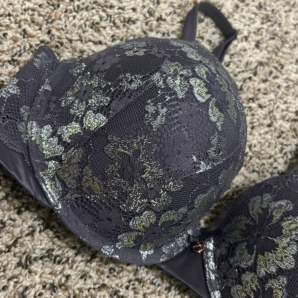 Victoria Secret Bra